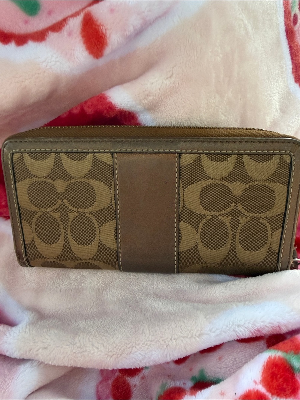 Coach Brown Signature Zip Wallet - Picture 2 of 10